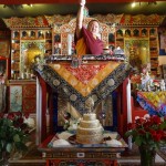 Venue de Shamar Rinpoché à l'Institut Karmapa , mai 2014, France